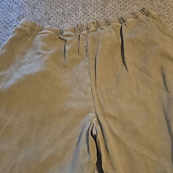 Cloth & Stone Olive Green Joggers Size Medium - Picture 6 of 6